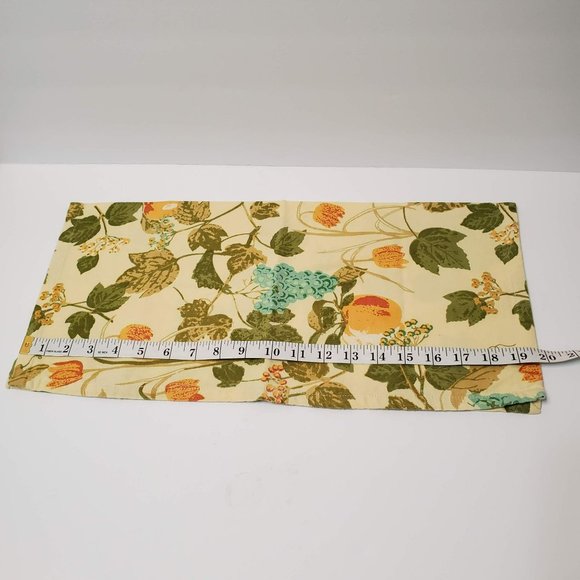 XOCHI Cloth Napkins, set of 4, Floral, Grapes, Cream Green Yellow, Cotton, EUC - Picture 4 of 5